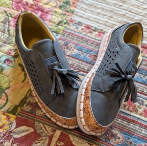 Fun Tassel Slip-On Shoes